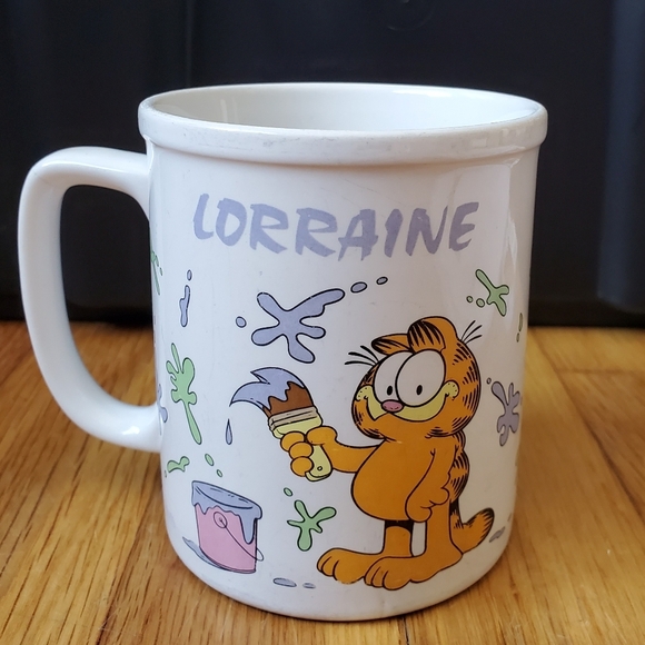 Enesco Other - Lorraine Garfield painting coffee‎ mug vintage 1978
